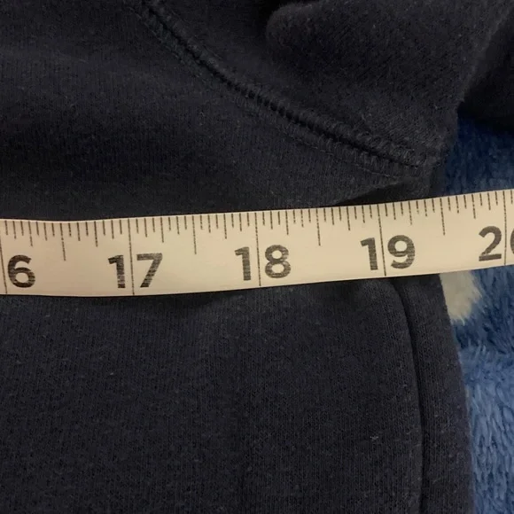 ⭐️⭐️ Levi's Men's Dark Blue Crewneck Sweatshirt - size XL - Picture 7 of 8